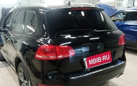 Volkswagen Touareg III, 2010 год, 1 733 000 рублей, 3 фотография