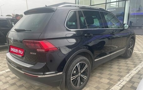 Volkswagen Tiguan II, 2018 год, 3 150 000 рублей, 6 фотография