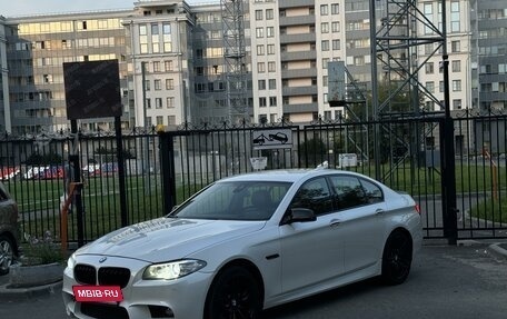 BMW 5 серия, 2015 год, 1 950 000 рублей, 3 фотография