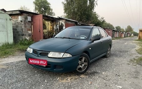 Mitsubishi Carisma I, 1996 год, 250 000 рублей, 2 фотография