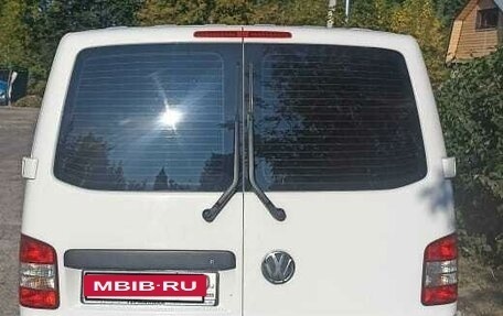 Volkswagen Caravelle T5, 2014 год, 2 700 000 рублей, 3 фотография