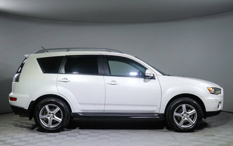 Mitsubishi Outlander III рестайлинг 3, 2010 год, 1 200 000 рублей, 4 фотография