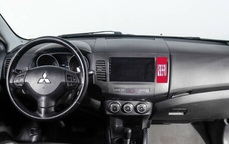 Mitsubishi Outlander III рестайлинг 3, 2010 год, 1 200 000 рублей, 11 фотография