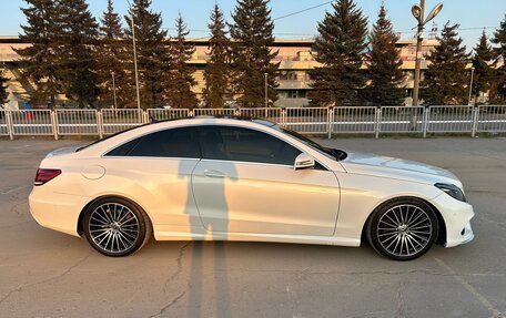 Mercedes-Benz E-Класс, 2014 год, 2 750 000 рублей, 4 фотография