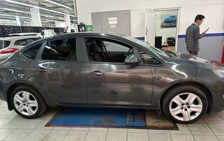 Opel Astra J, 2012 год, 897 000 рублей, 17 фотография