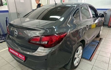 Opel Astra J, 2012 год, 897 000 рублей, 14 фотография