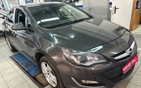 Opel Astra J, 2012 год, 897 000 рублей, 25 фотография