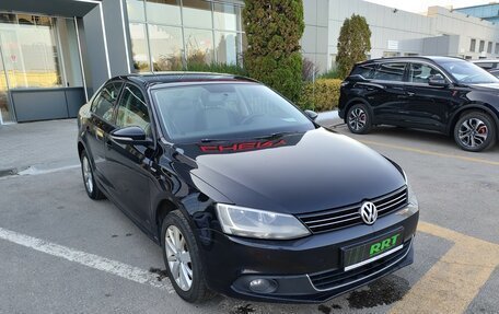 Volkswagen Jetta VI, 2013 год, 849 000 рублей, 3 фотография