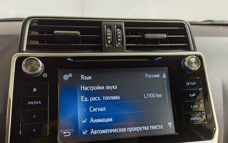 Toyota Land Cruiser Prado 150 рестайлинг 2, 2017 год, 4 250 000 рублей, 20 фотография