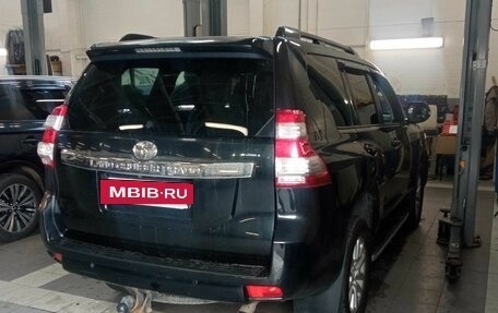 Toyota Land Cruiser Prado 150 рестайлинг 2, 2016 год, 3 966 000 рублей, 3 фотография