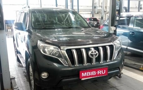 Toyota Land Cruiser Prado 150 рестайлинг 2, 2016 год, 3 966 000 рублей, 2 фотография