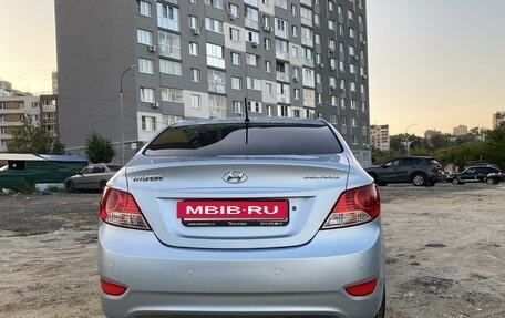 Hyundai Solaris II рестайлинг, 2011 год, 830 000 рублей, 4 фотография