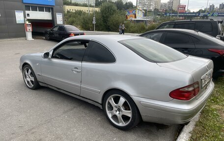 Mercedes-Benz CLK-Класс, 1997 год, 450 000 рублей, 4 фотография