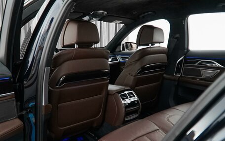 BMW 7 серия, 2017 год, 3 699 000 рублей, 11 фотография