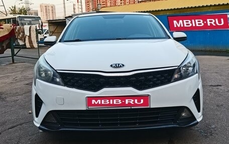 KIA Rio IV, 2021 год, 1 230 000 рублей, 1 фотография