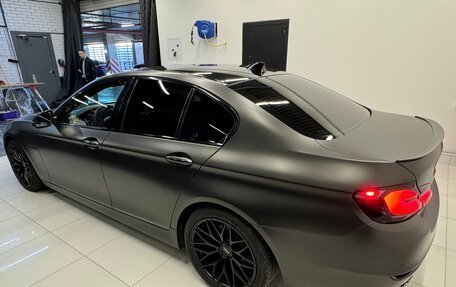 BMW 5 серия, 2015 год, 2 650 000 рублей, 3 фотография