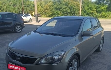 KIA cee'd I рестайлинг, 2011 год, 915 000 рублей, 7 фотография