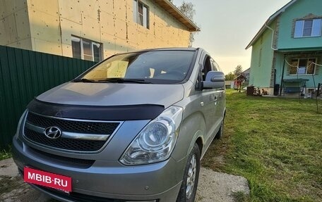 Hyundai Grand Starex Grand Starex I рестайлинг 2, 2014 год, 1 900 000 рублей, 2 фотография