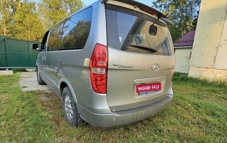 Hyundai Grand Starex Grand Starex I рестайлинг 2, 2014 год, 1 900 000 рублей, 4 фотография