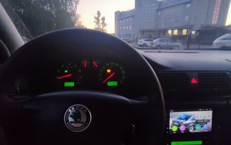 Skoda Superb III рестайлинг, 2004 год, 440 000 рублей, 9 фотография