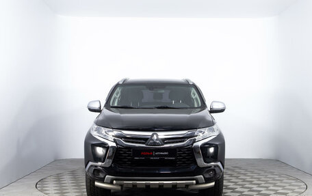 Mitsubishi Pajero Sport III рестайлинг, 2017 год, 3 145 000 рублей, 2 фотография