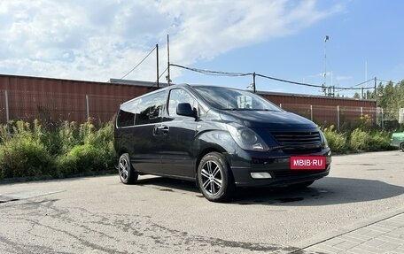 Hyundai Grand Starex Grand Starex I рестайлинг 2, 2010 год, 1 750 000 рублей, 2 фотография