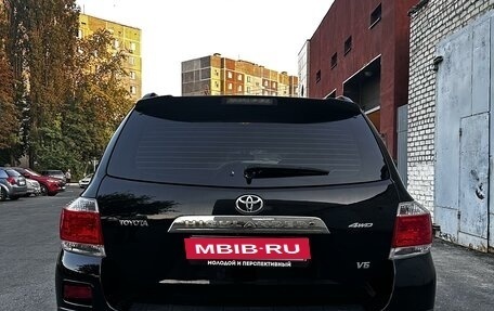 Toyota Highlander III, 2011 год, 2 450 000 рублей, 6 фотография