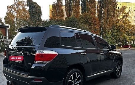 Toyota Highlander III, 2011 год, 2 450 000 рублей, 5 фотография