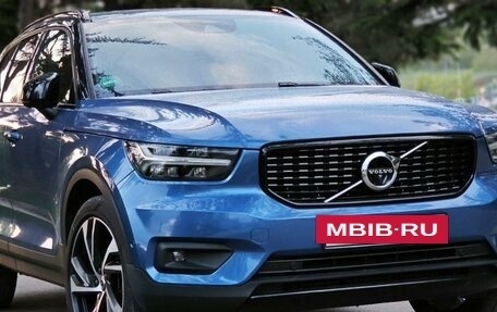 Volvo XC40 I, 2018 год, 4 000 000 рублей, 3 фотография