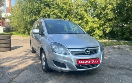 Opel Zafira B, 2011 год, 645 000 рублей, 4 фотография