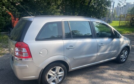 Opel Zafira B, 2011 год, 645 000 рублей, 10 фотография