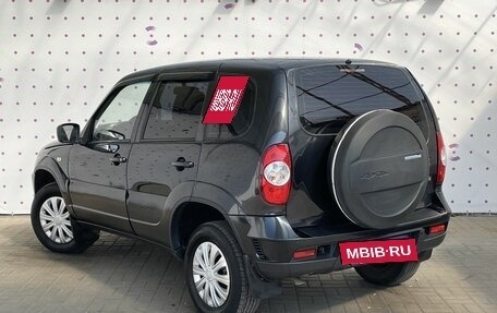 Chevrolet Niva I рестайлинг, 2011 год, 650 000 рублей, 5 фотография