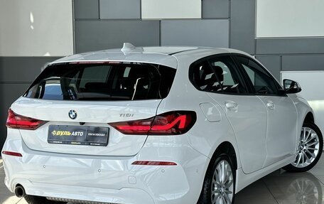 BMW 1 серия, 2020 год, 2 350 000 рублей, 3 фотография