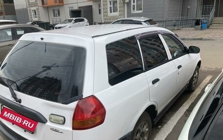 Mazda Familia Y11, 2000 год, 327 000 рублей, 3 фотография