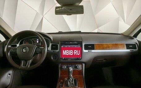 Volkswagen Touareg III, 2013 год, 2 193 000 рублей, 10 фотография