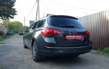 Opel Astra J, 2011 год, 750 000 рублей, 9 фотография