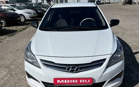 Hyundai Solaris II рестайлинг, 2014 год, 829 000 рублей, 2 фотография