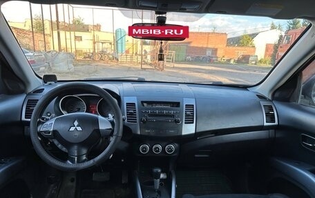 Mitsubishi Outlander III рестайлинг 3, 2007 год, 950 000 рублей, 8 фотография