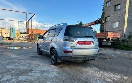 Mitsubishi Outlander III рестайлинг 3, 2007 год, 950 000 рублей, 6 фотография