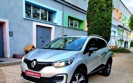 Renault Kaptur I рестайлинг, 2018 год, 1 720 000 рублей, 1 фотография