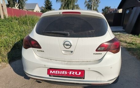 Opel Astra J, 2013 год, 950 000 рублей, 4 фотография