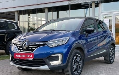 Renault Kaptur I рестайлинг, 2020 год, 1 999 000 рублей, 2 фотография