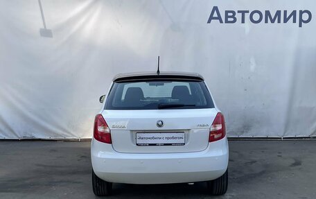 Skoda Fabia II, 2013 год, 1 000 000 рублей, 6 фотография