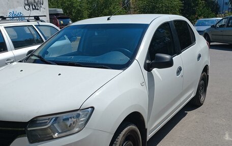 Renault Logan II, 2019 год, 930 000 рублей, 4 фотография