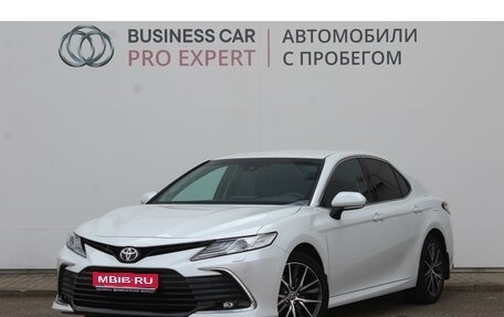 Toyota Camry, 2021 год, 3 840 000 рублей, 1 фотография