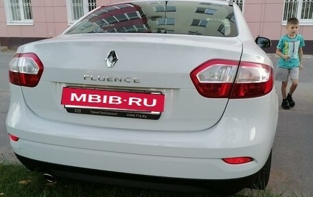 Renault Fluence I, 2012 год, 850 000 рублей, 2 фотография