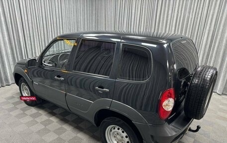 Chevrolet Niva I рестайлинг, 2010 год, 550 000 рублей, 11 фотография