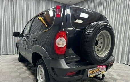 Chevrolet Niva I рестайлинг, 2010 год, 550 000 рублей, 13 фотография