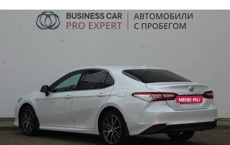 Toyota Camry, 2021 год, 3 840 000 рублей, 4 фотография