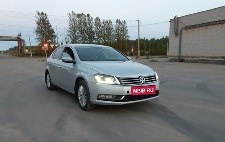 Volkswagen Passat B7, 2011 год, 950 000 рублей, 2 фотография